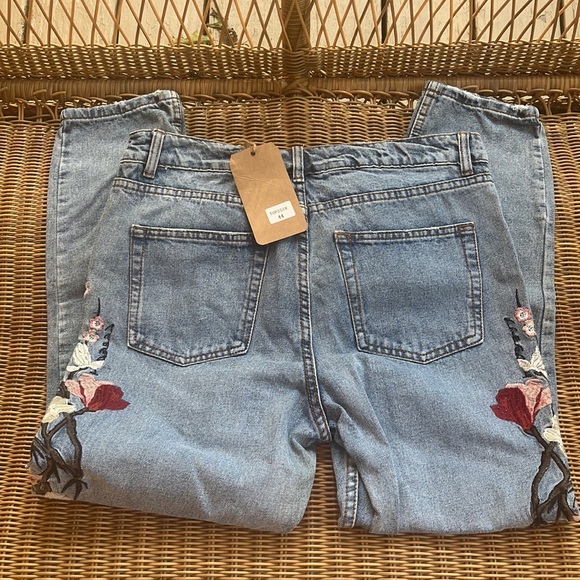 Top Trends vintage mom high waist style jeans, size 12 - Picture 9 of 11